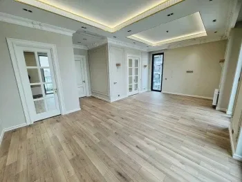 181 м², 4-комн. квартира, 4/10-1