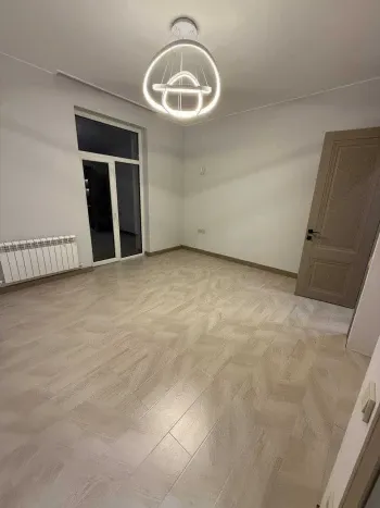 85 м², 3-комн. квартира, 2/5-3