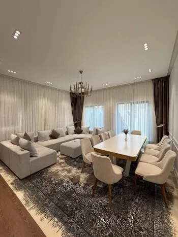 210 м², многокомнатная квартира, 1/9-3