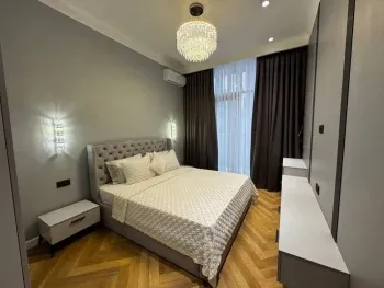 85 м², 3-комн. квартира, 4/8-3