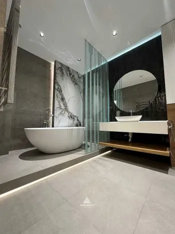 105 м², 3-комн. квартира, 7/14-2