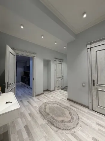 100 м², 3-комн. квартира, 4/10-2