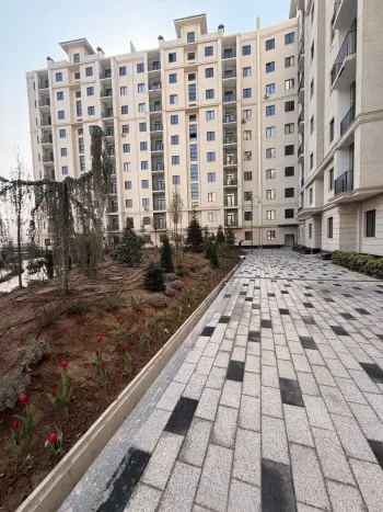 70 м², 2-комн. квартира, 8/12-0