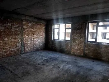 42 м², 2-комн. квартира, 1/6-0