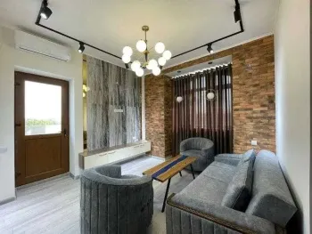 107 м², 4-комн. квартира, 8/8-1