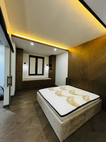 140 m², 4-xonali kvartira, 5/8-2