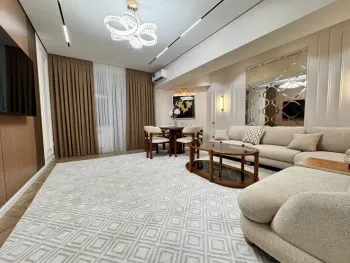 145 м², 4-комн. квартира, 4/10-1