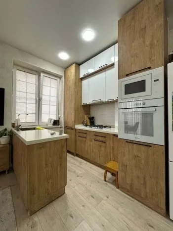 95 m², 3-xonali kvartira, 4/8-2