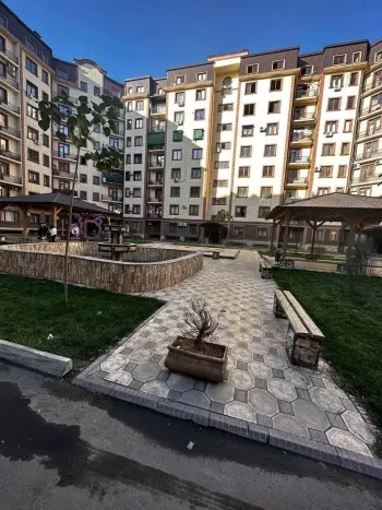 106 m², 4-xonali kvartira, 5/8-2