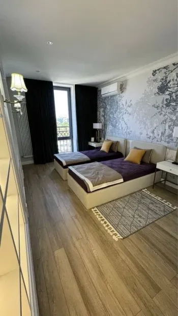 130 м², 4-комн. квартира, 8/9-1