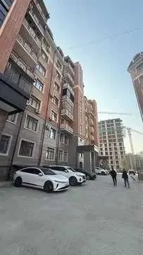 83 m², 2-xonali kvartira, 8/8-2