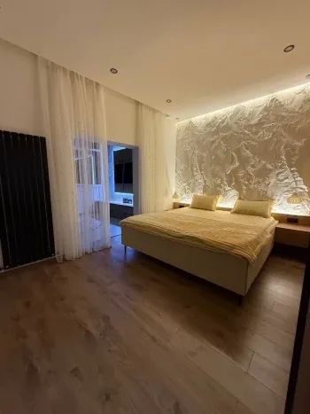 104 м², 3-комн. квартира, 9/10-0