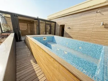 130 м², 3-комн. квартира, 10/10-1