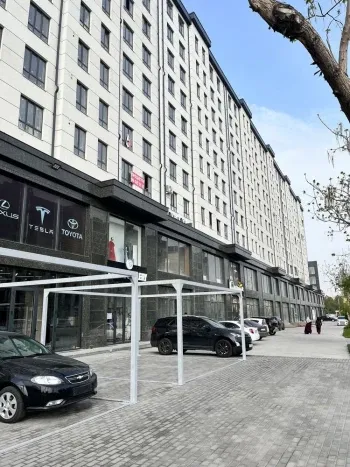 130 м², 3-комн. квартира, 3/11-1