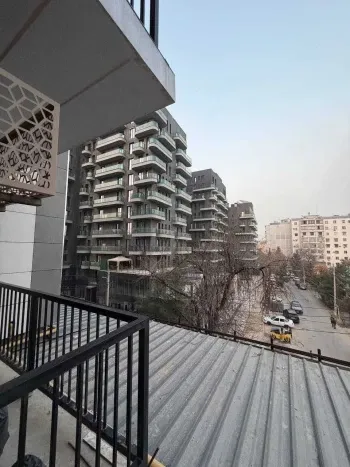 92 м², 3-комн. квартира, 3/9-0