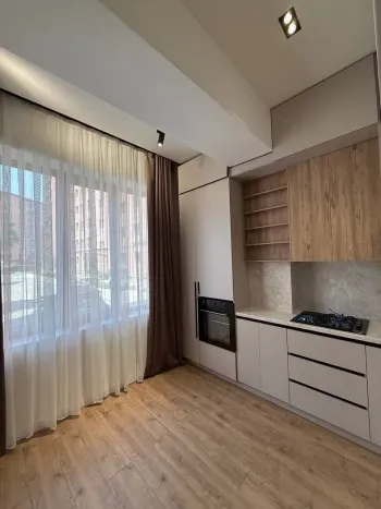 70 м², 3-комн. квартира, 1/9-3