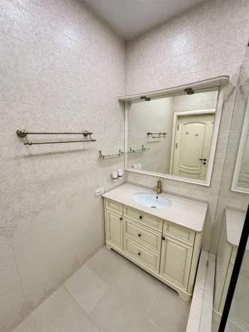 165 м², 4-комн. квартира, 8/9-3