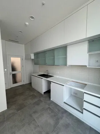 112 м², 3-комн. квартира, 14/51-0