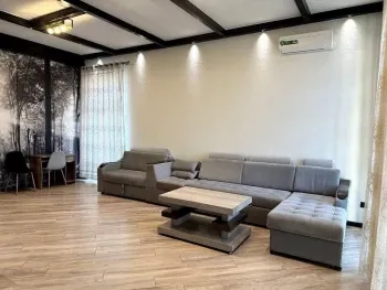 71 м², 2-комн. квартира, 2/10-0
