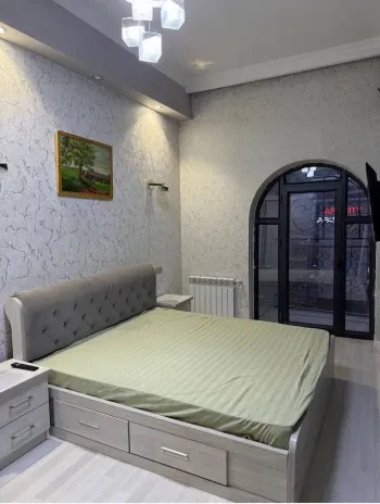 90 м², 4-комн. квартира, 8/8-2