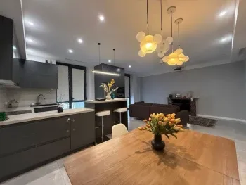 140 m², 4-xonali kvartira, 5/8-2