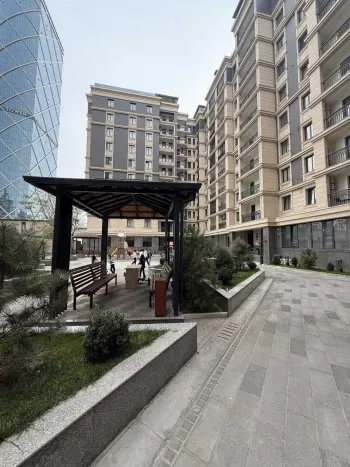 242 м², 4-комн. квартира, 10/11-0