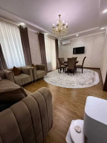 100 м², 4-комн. квартира, 3/8-1