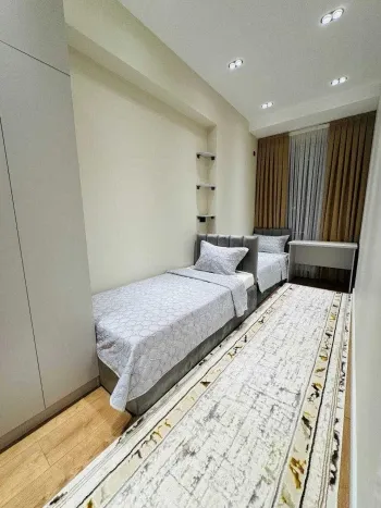 90 м², 4-комн. квартира, 3/10-2