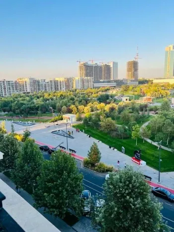 304 м², 4-комн. квартира, 7/7-1