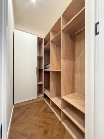 70 м², 3-комн. квартира, 8/8-2