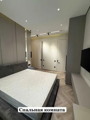 200 м², 5-комн. квартира, 7/8-3