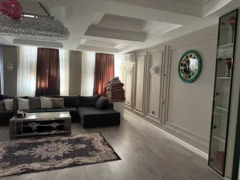 200 м², 4-комн. квартира, 8/8-1