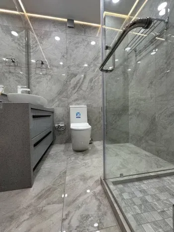 100 м², 3-комн. квартира, 1/9-3