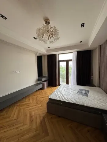 100 м², 3-комн. квартира, 7/9-3