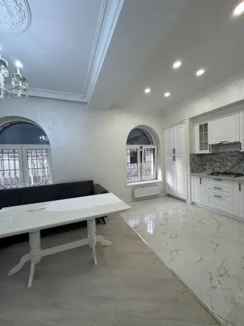 160 m², 5-xonali kvartira, 1/5-3