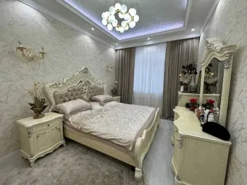 150 м², 4-комн. квартира, 1/8-1