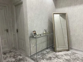 100 м², 3-комн. квартира, 4/8-1