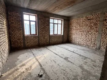 96 м², 3-комн. квартира, 4/8-1