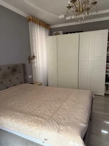 80 м², 3-комн. квартира, 7/7-2