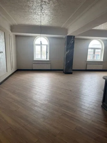 185 м², 4-комн. квартира, 6/6-2