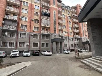 95 м², 3-комн. квартира, 4/8-0