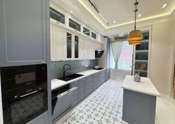 188 м², 5-комн. квартира, 1/9-3