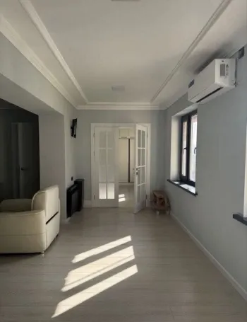 110 м², 3-комн. квартира, 4/5-1