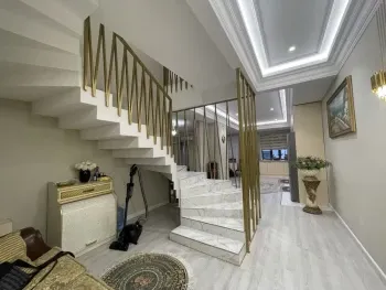 192 m², 4-xonali kvartira, 9/9-1