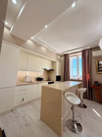 162 м², 4-комн. квартира, 8/8-2