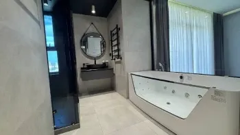 131 м², 3-комн. квартира, 10/12-3