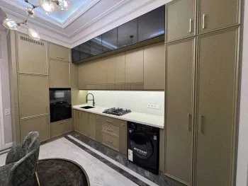 76 м², 2-комн. квартира, 2/10-0