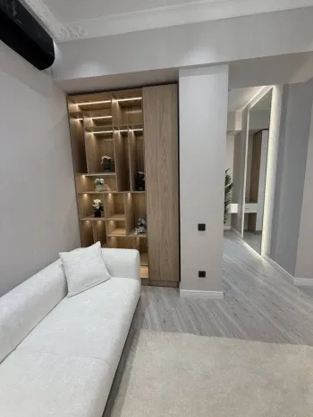 74 м², 3-комн. квартира, 2/9-3