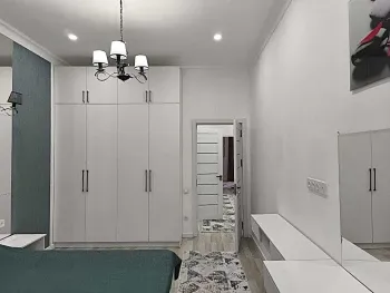 176 м², многокомнатная квартира, 8/9-3