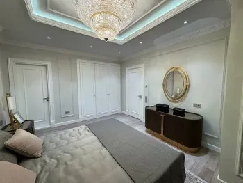130 м², 4-комн. квартира, 8/9-3
